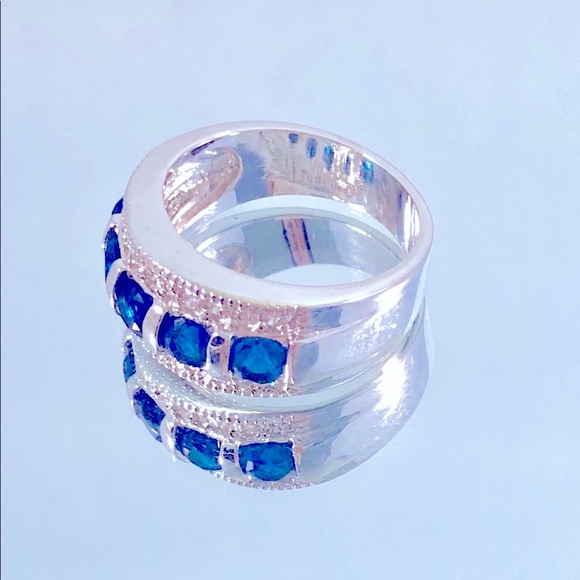 Men/women Sapphire Ring with crystals. Gold plated - Picture 3 of 4